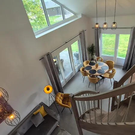 Neues Mit Riesem Garten Und Sauna Und Pool Feriehus *