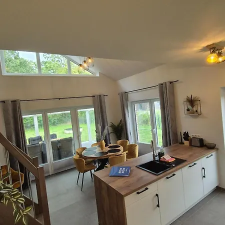 Neues Mit Riesem Garten Und Sauna Und Pool *