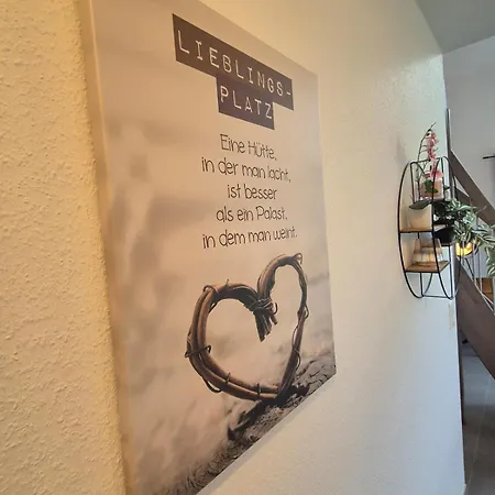 Neues Mit Riesem Garten Und Sauna Und Pool 別荘
