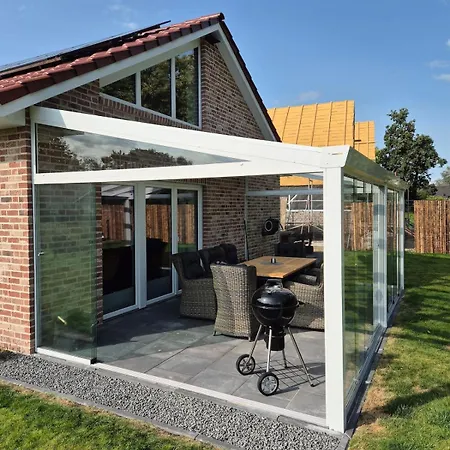 Neues Mit Riesem Garten Und Sauna Und Pool *