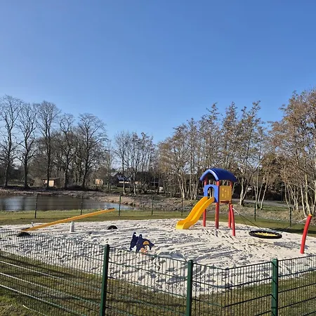 Neues Mit Riesem Garten Und Sauna Und Pool *